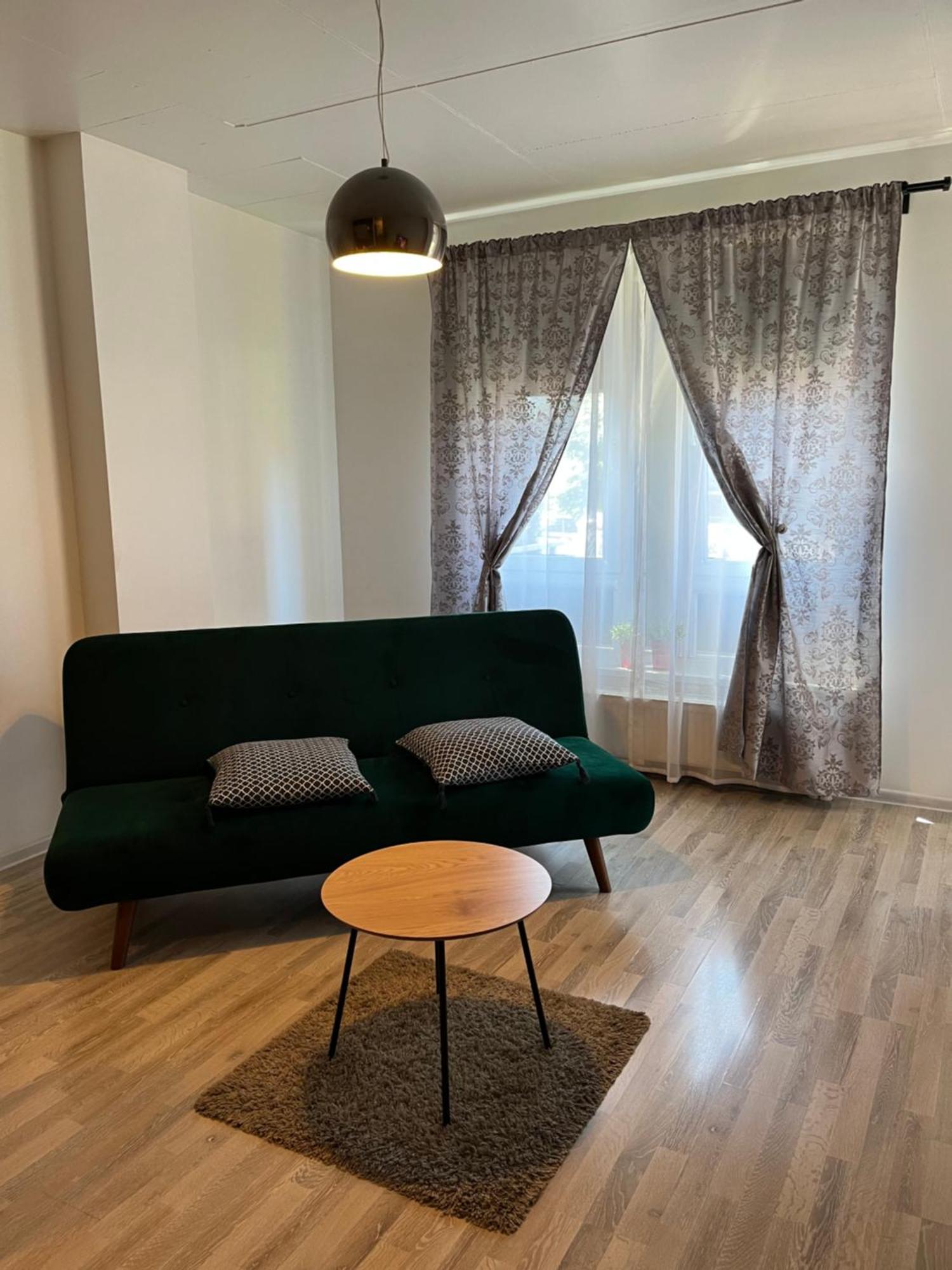 Near Station Apartment Vilnius Exterior photo